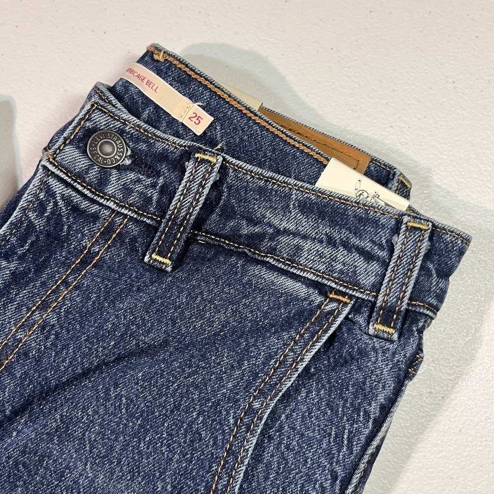 NWT Women's LEVI'S PREMIUM Jeans Size 25 X 32 RIBCAGE BELL Large Flare - Picture 2 of 14